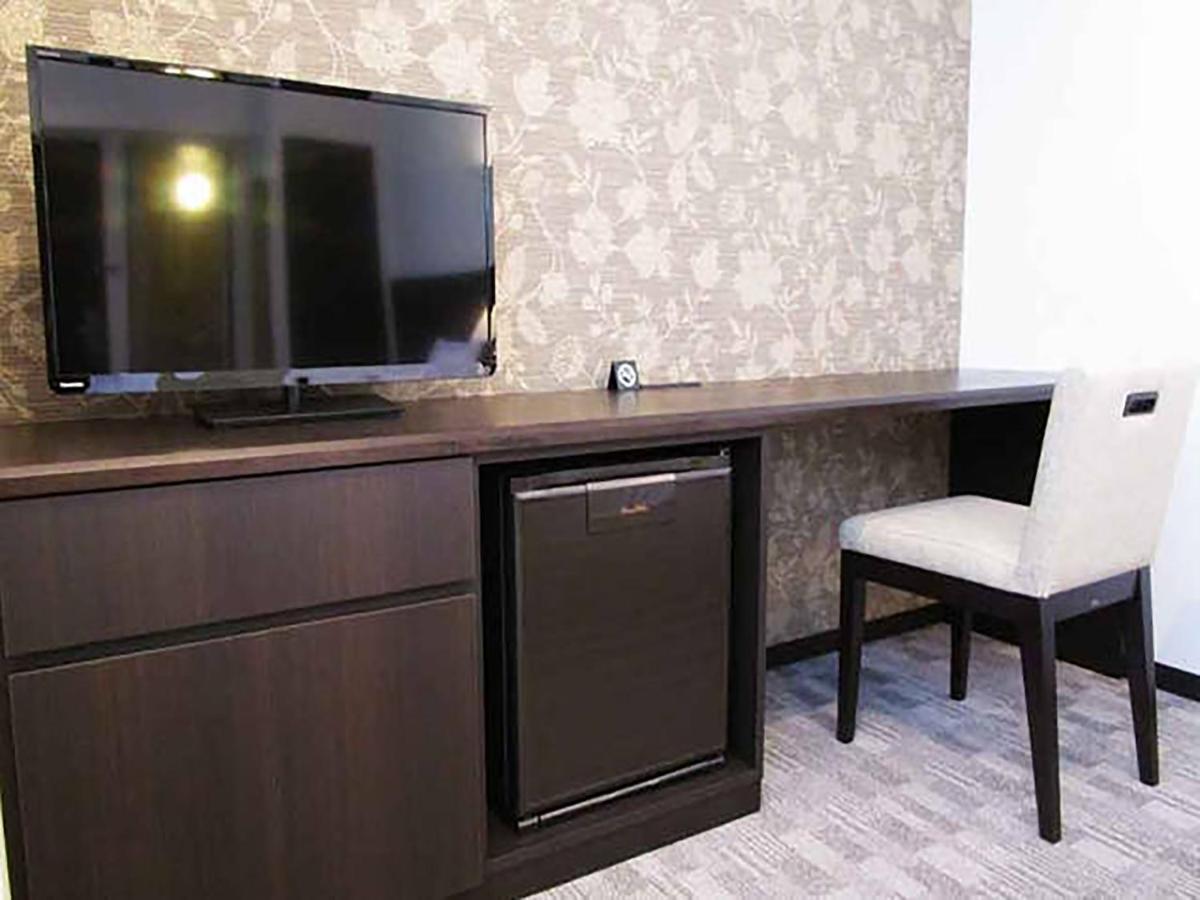 Racine Self Check-in Hotel